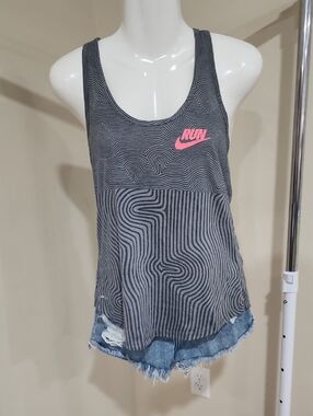 Nike Women's Striped Black and Pink Tank Top